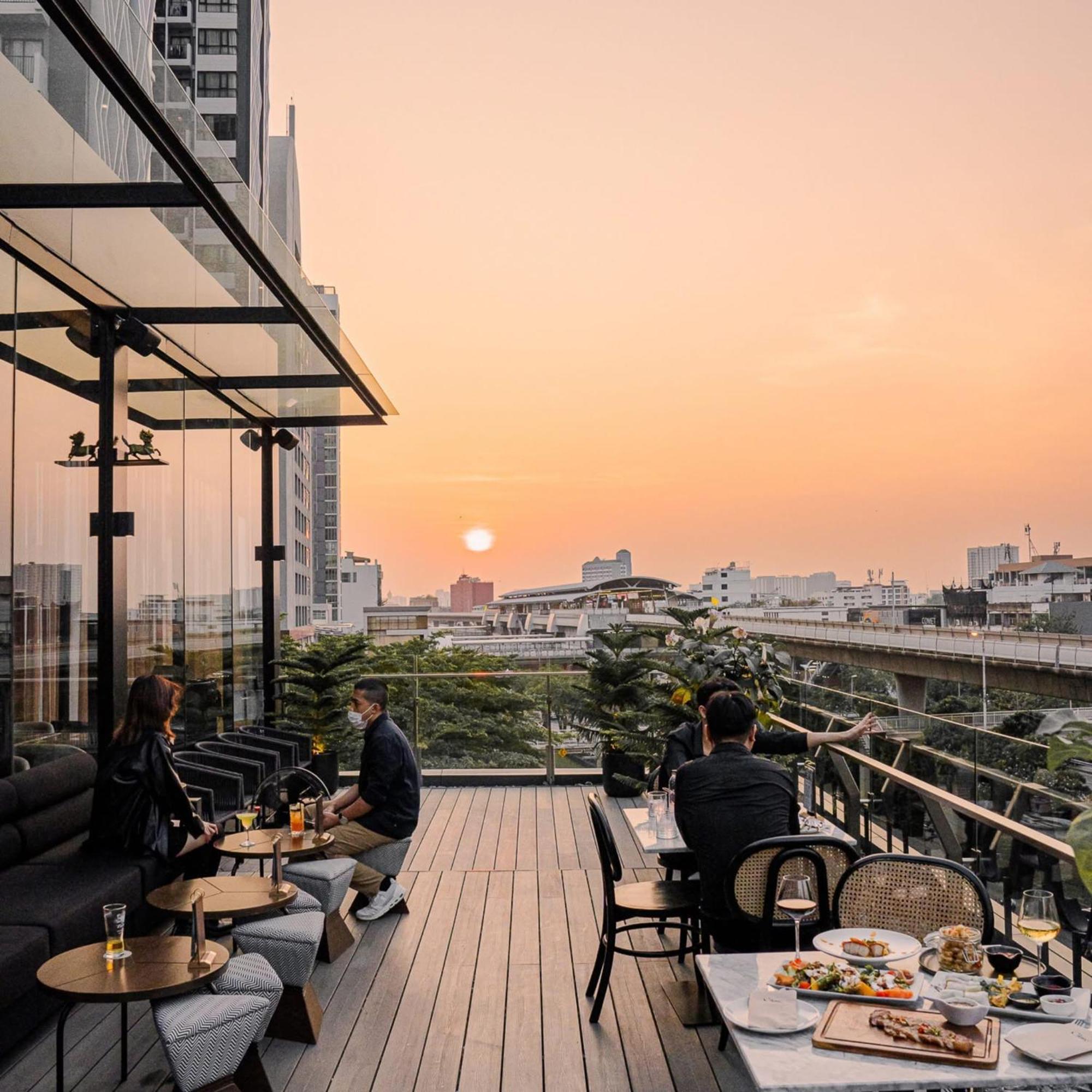 Cascade Hotel Bangkok Exterior foto